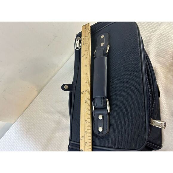 American Tourister Navy travel carry on bag 15x11x9 - Picture 5 of 8